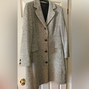 Classic Four Button Wool Overcoat in a Small Houndstooth Check